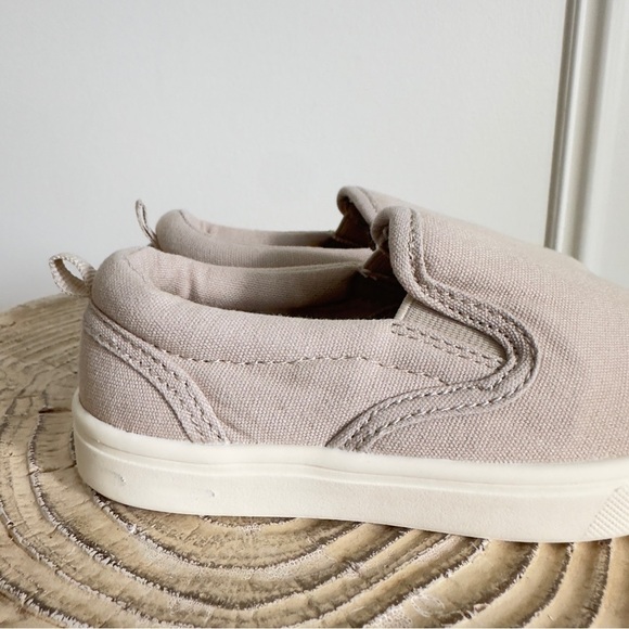 Gap Toddler Slip-On Beige Sneakers Size 8 - Picture 5 of 11